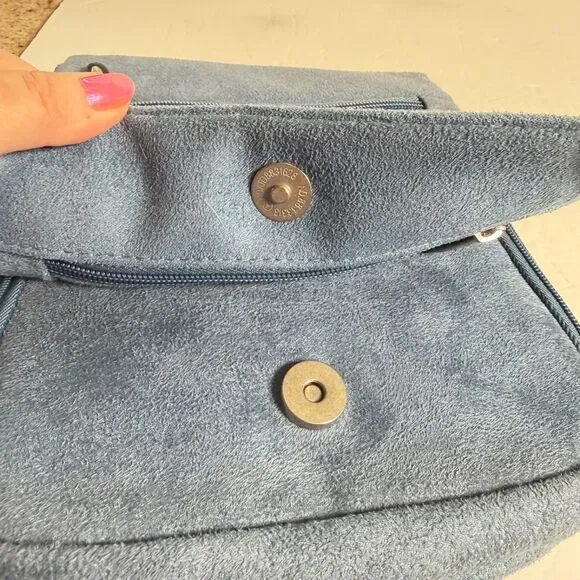 Travelon Light Blue Faux Suede Sling Bag Crossbody Organizer 2006 Adjustable - Picture 12 of 14
